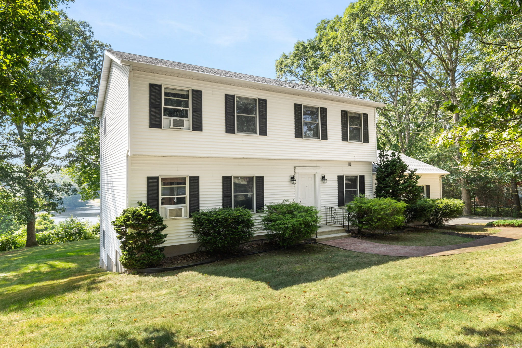 3 Acorn Drive