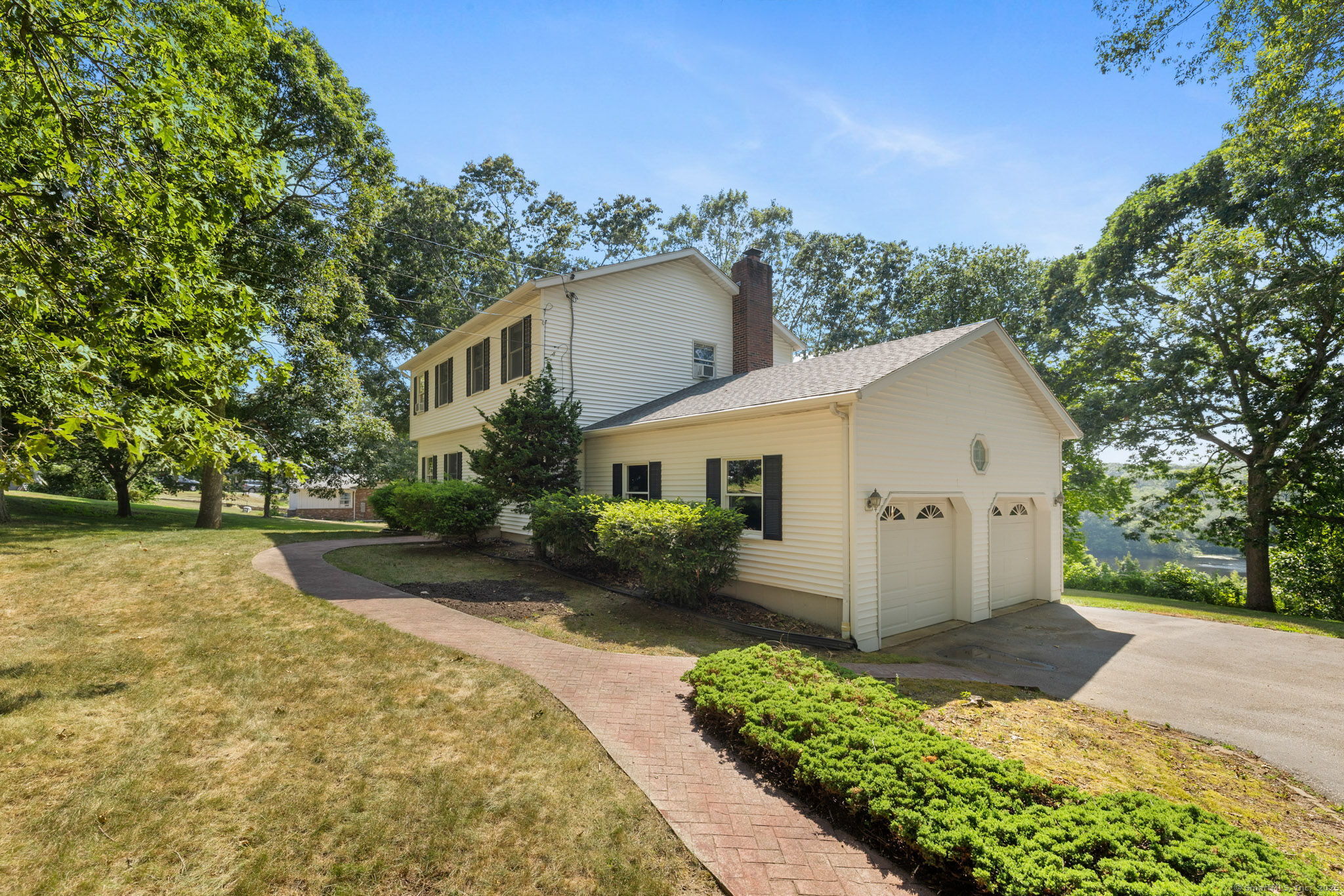 3 Acorn Drive