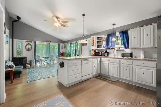 27 Laurelwood Drive