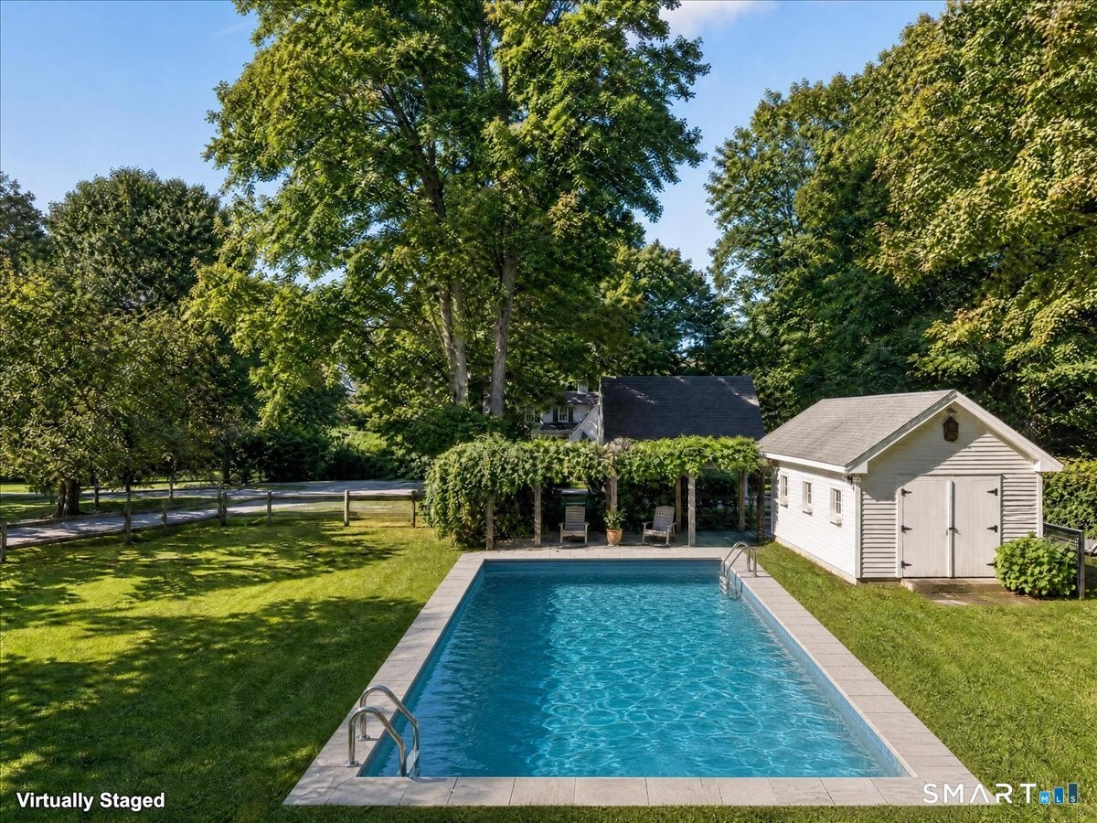 9 Ingham Hill Road