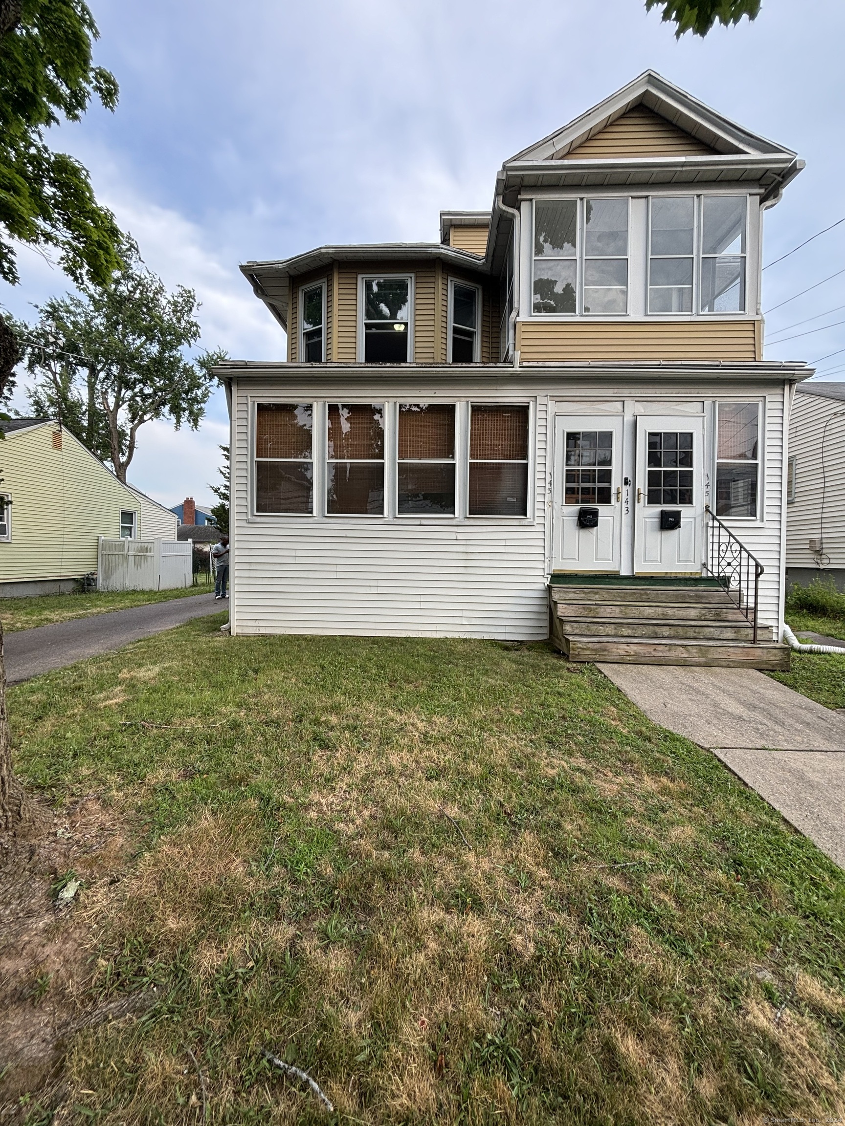 Rental Property at Brown Street, Hartford, Connecticut - Bedrooms: 2 
Bathrooms: 1 
Rooms: 5  - $1,450 MO.