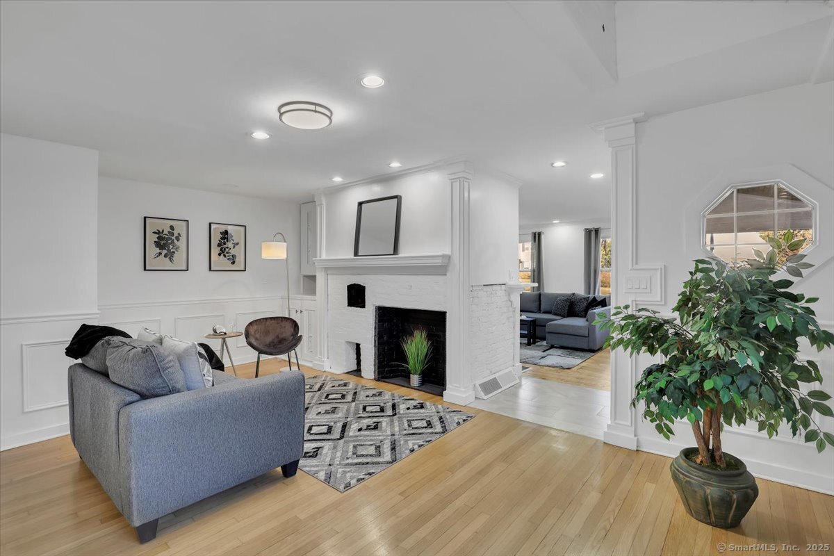 595 Park Road, West Hartford, Connecticut image 8