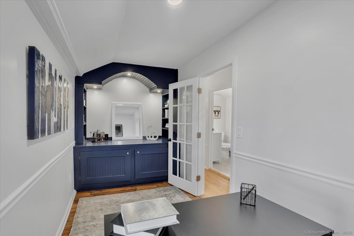 595 Park Road, West Hartford, Connecticut image 17