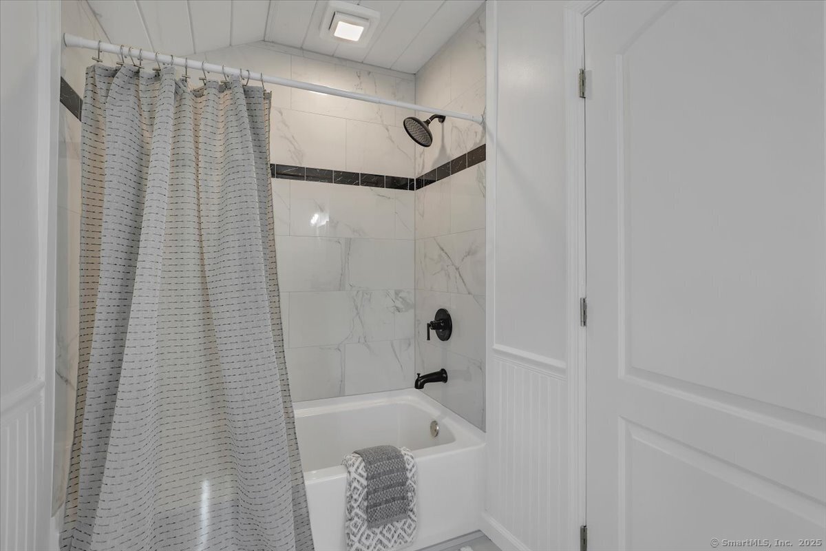595 Park Road, West Hartford, Connecticut image 15