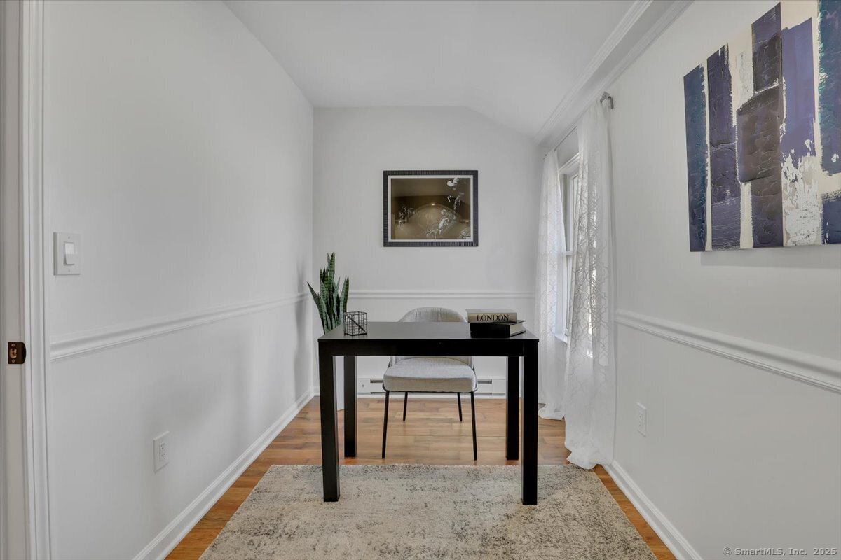 595 Park Road, West Hartford, Connecticut image 16