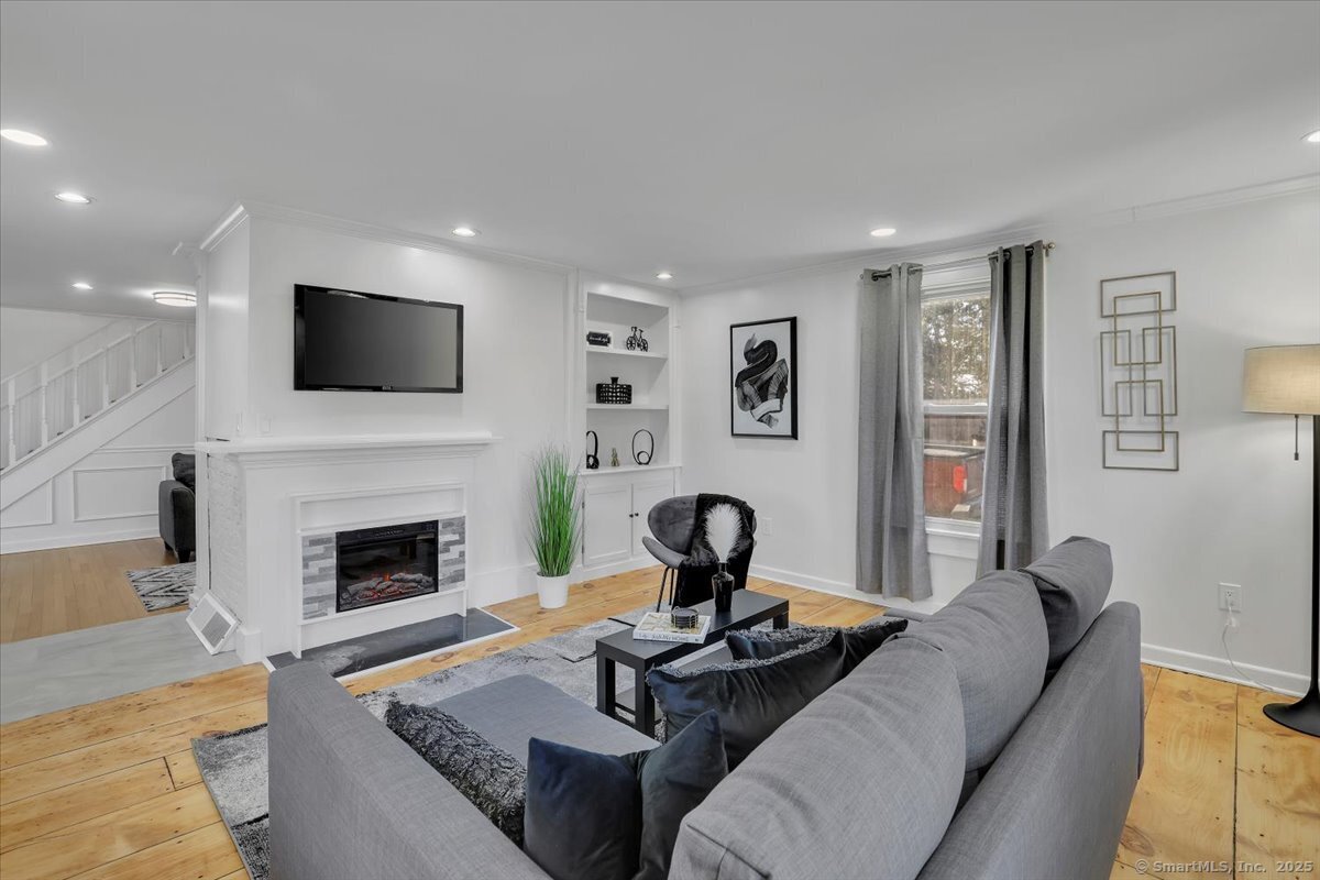 595 Park Road, West Hartford, Connecticut image 6