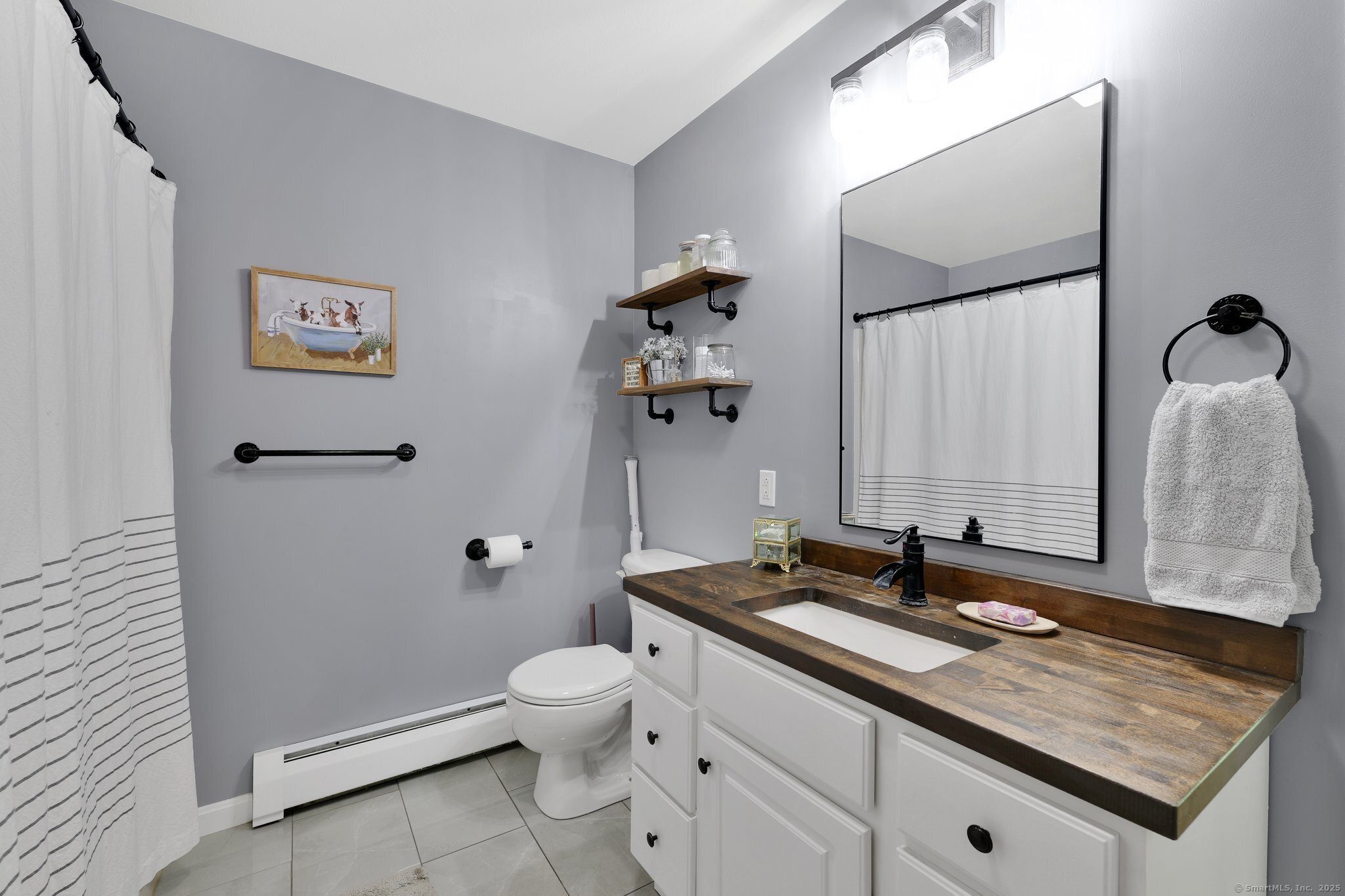 East Windsor, Connecticut 06016, United States, 3 Bedrooms Bedrooms, ,2 BathroomsBathrooms,Residential,Pending,159809