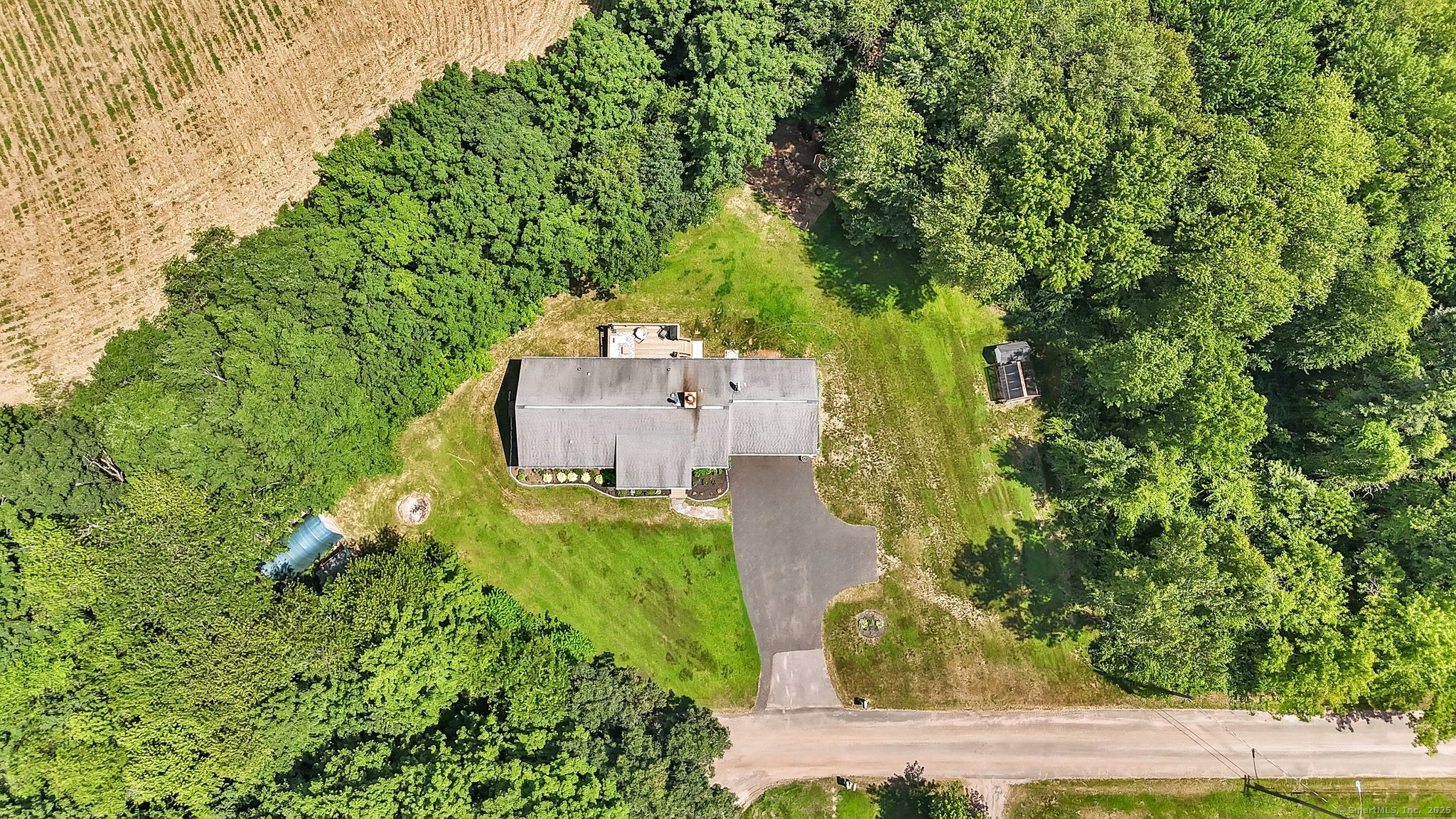 East Windsor, Connecticut 06016, United States, 3 Bedrooms Bedrooms, ,2 BathroomsBathrooms,Residential,Pending,159809