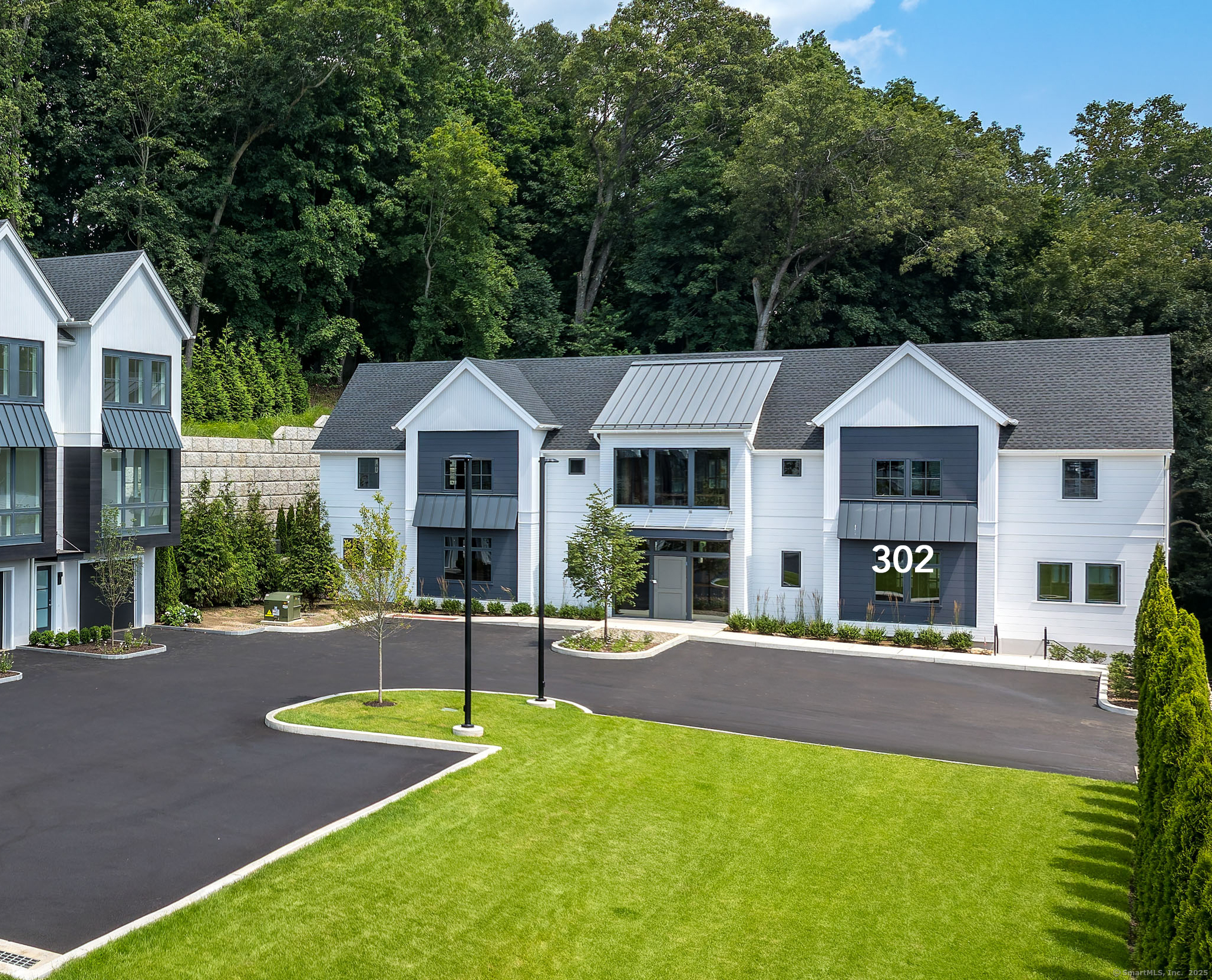785 Post Road East 302