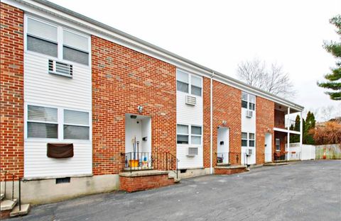 Photo of 77 Webb Avenue #APT 7, Stamford, CT 06902 (MLS # 24139427)