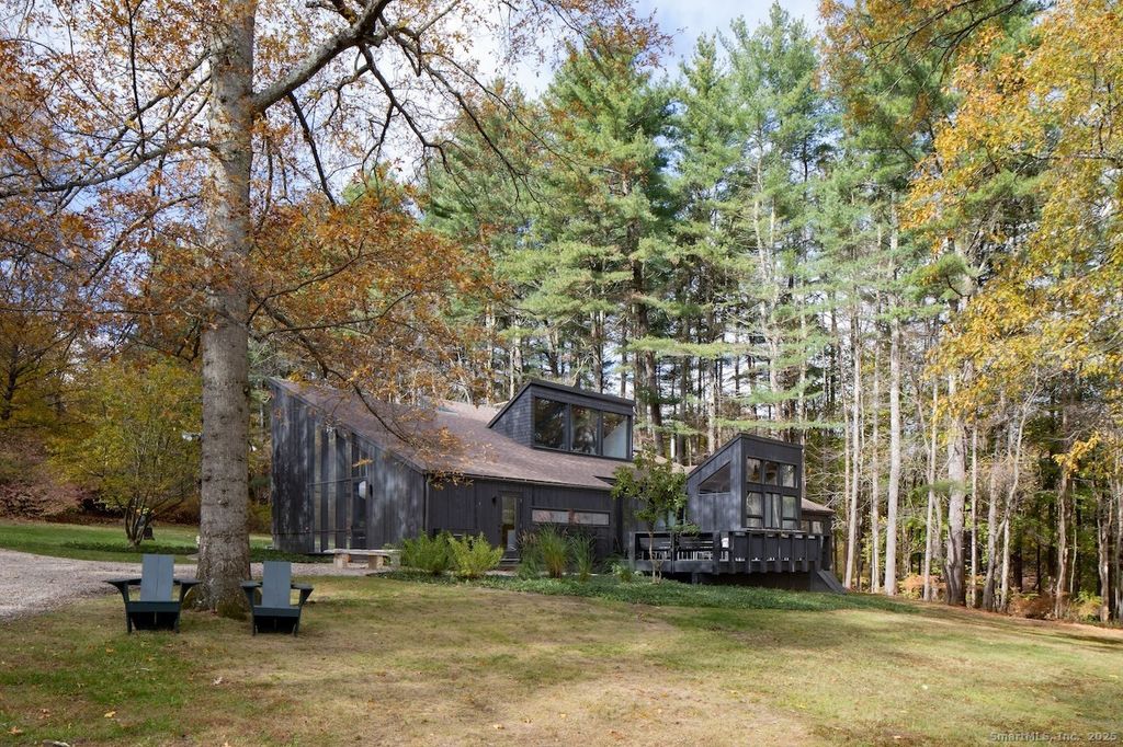 Photo of 40 Canterbury Lane, Salisbury, CT 06039 (MLS # 24167844)