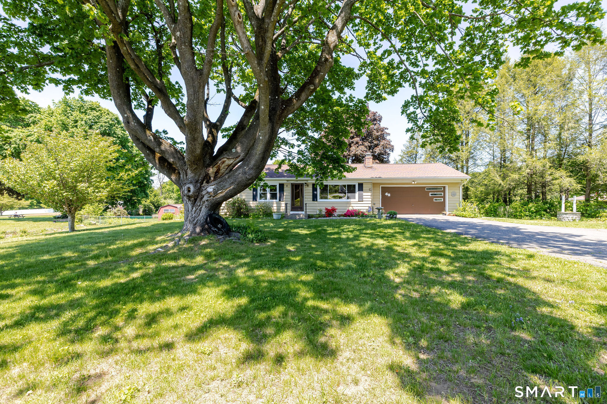 42 Silvermine Road
