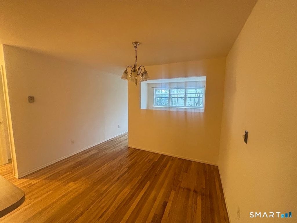 Photo of 637 Cove Road #A12, Stamford, CT 06902 (MLS # 24155277)