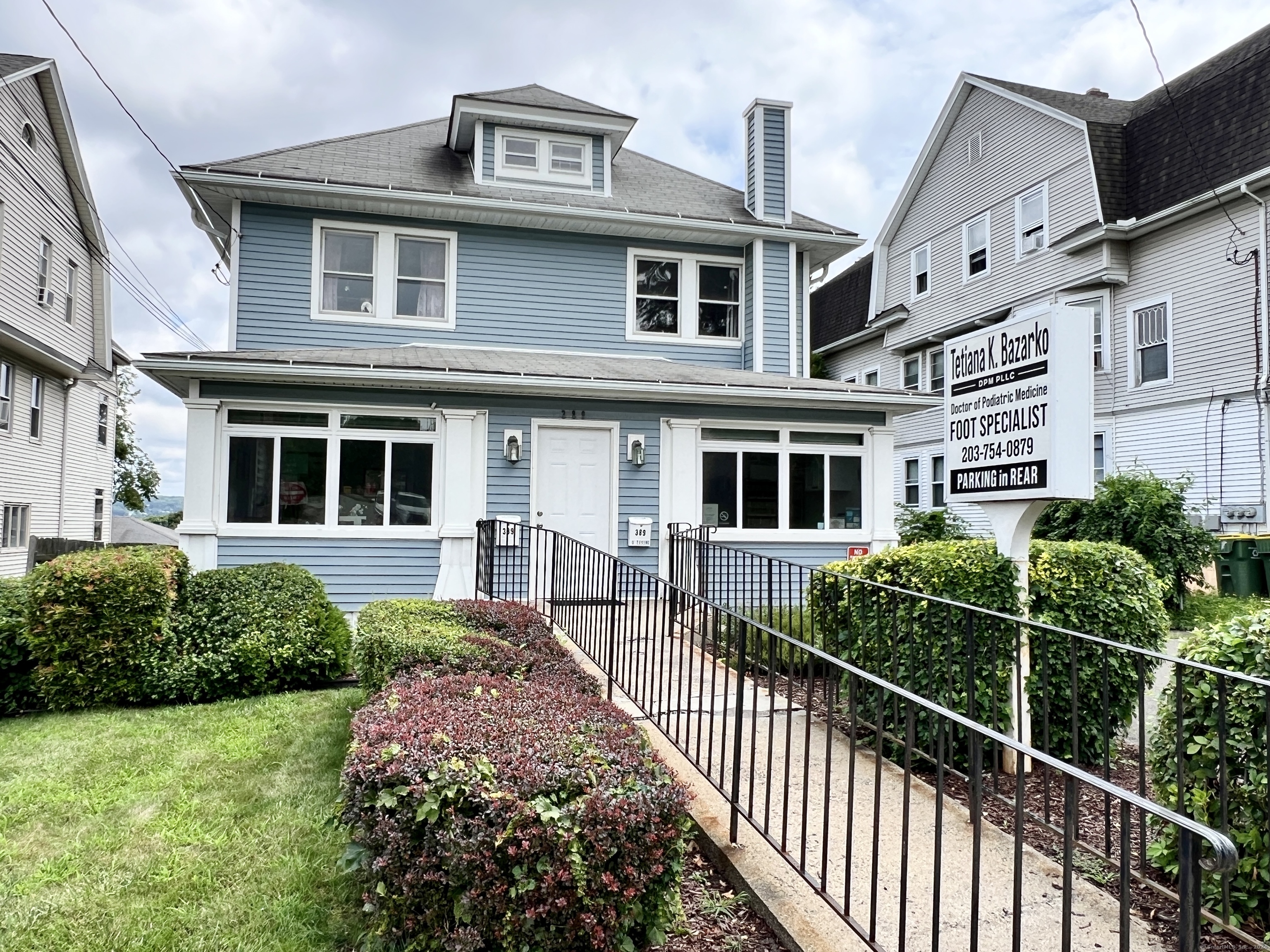 389 Highland Avenue, Waterbury, Connecticut - 5 Bedrooms  
2 Bathrooms  
14 Rooms - 