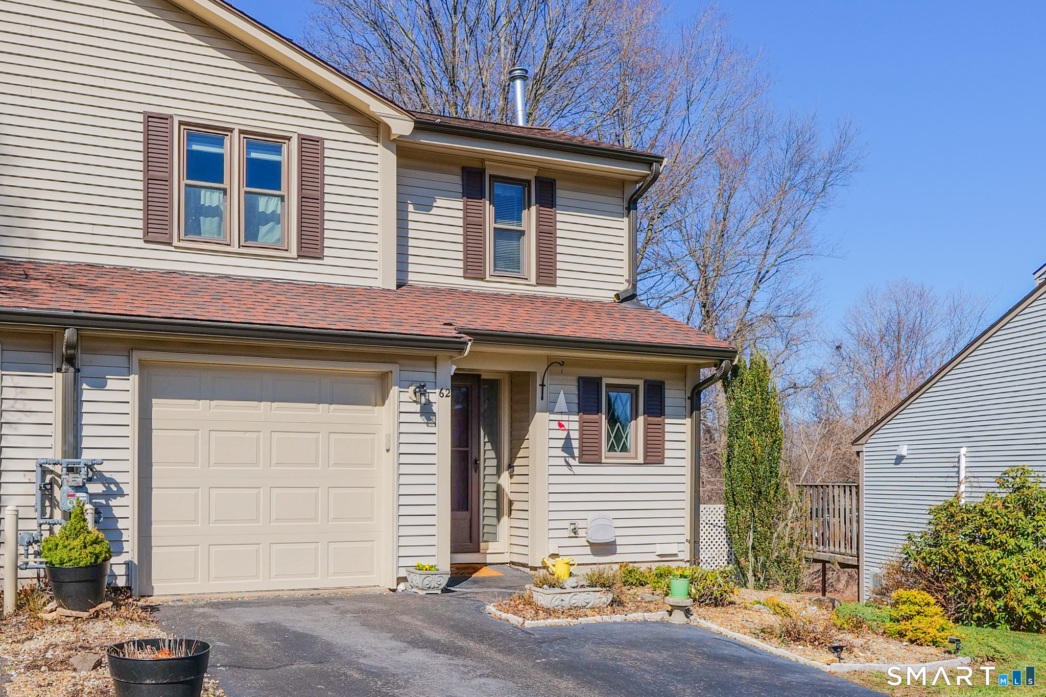 62 Schoolhouse Crossing 62