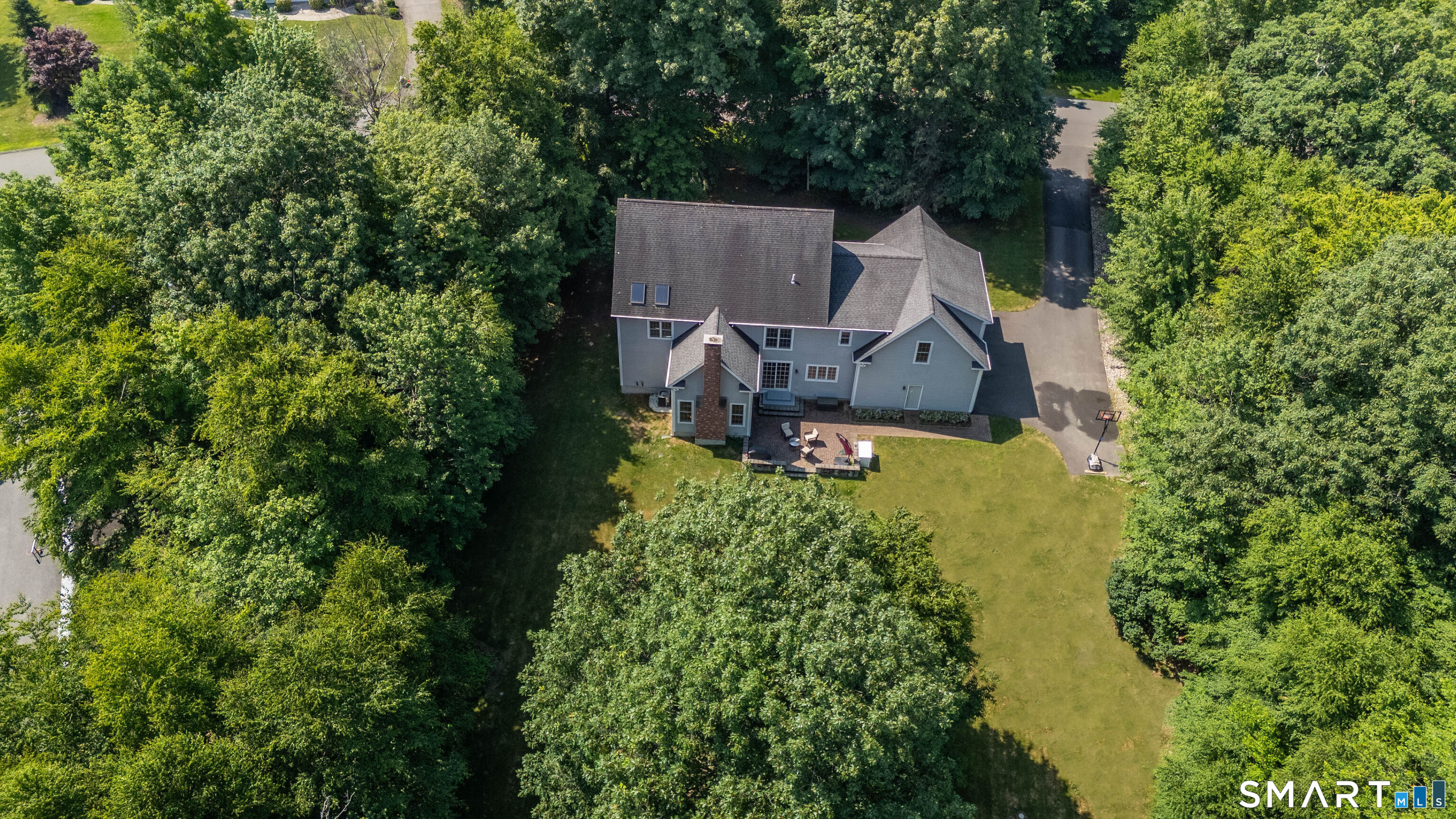 16 Highwood Crossing