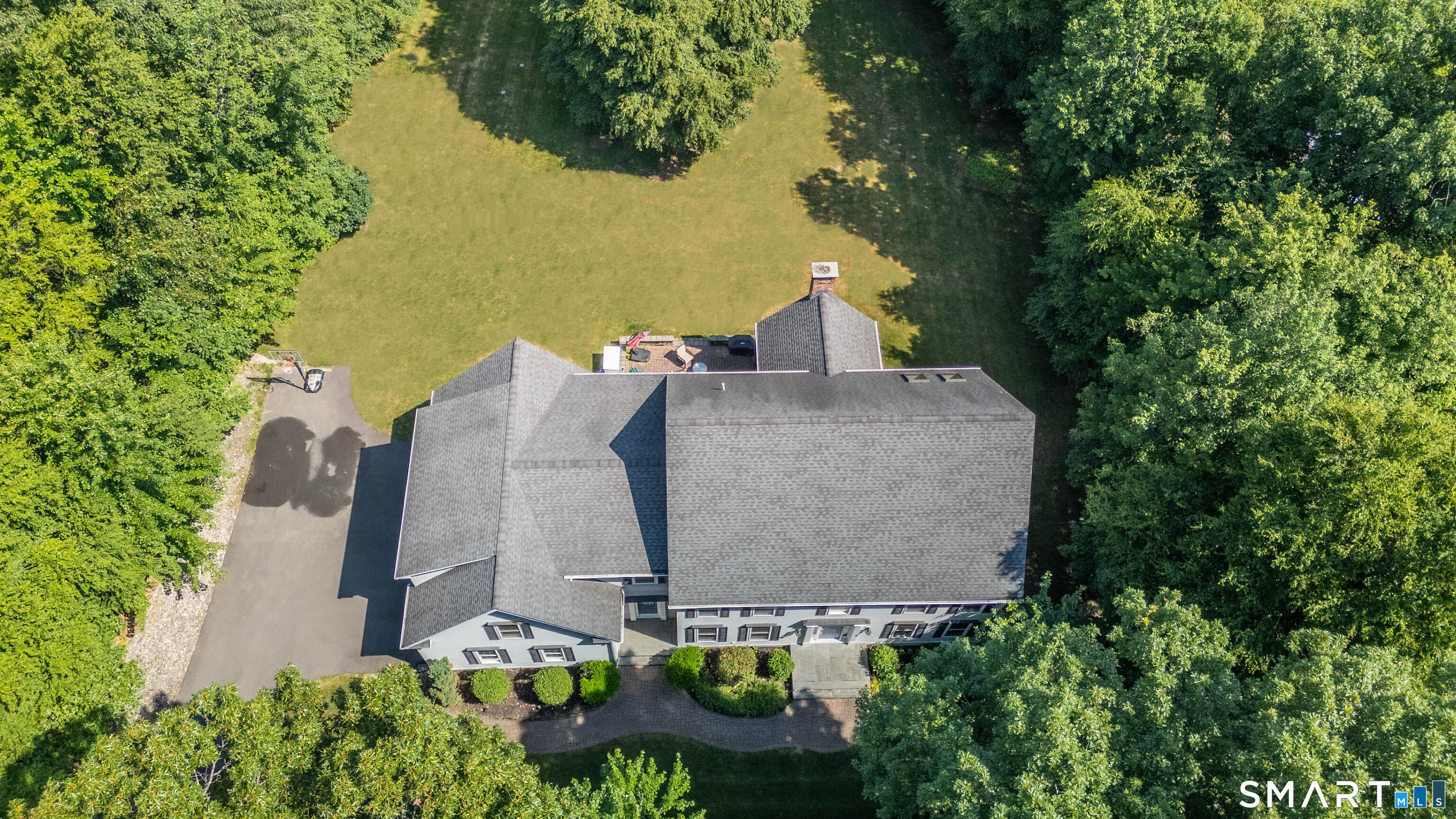 16 Highwood Crossing