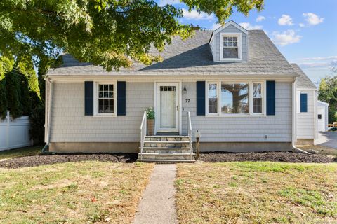 Photo of 27 Reef Court, Fairfield, CT 06824 (MLS # 24143554)