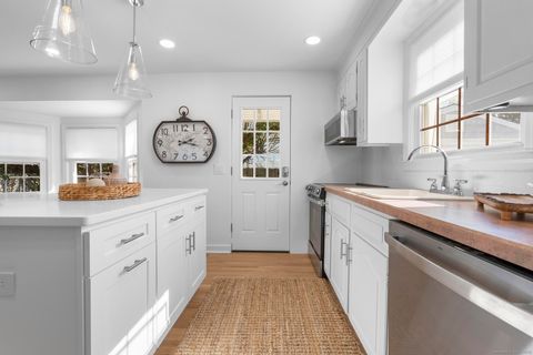 Tiny photo for 27 Reef Court, Fairfield, CT 06824 (MLS # 24143554)