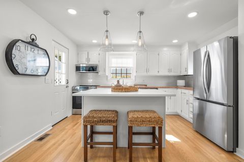 Tiny photo for 27 Reef Court, Fairfield, CT 06824 (MLS # 24143554)