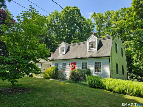 Photo of 30 Park Road, Woodbury, CT 06798 (MLS # 24183597)