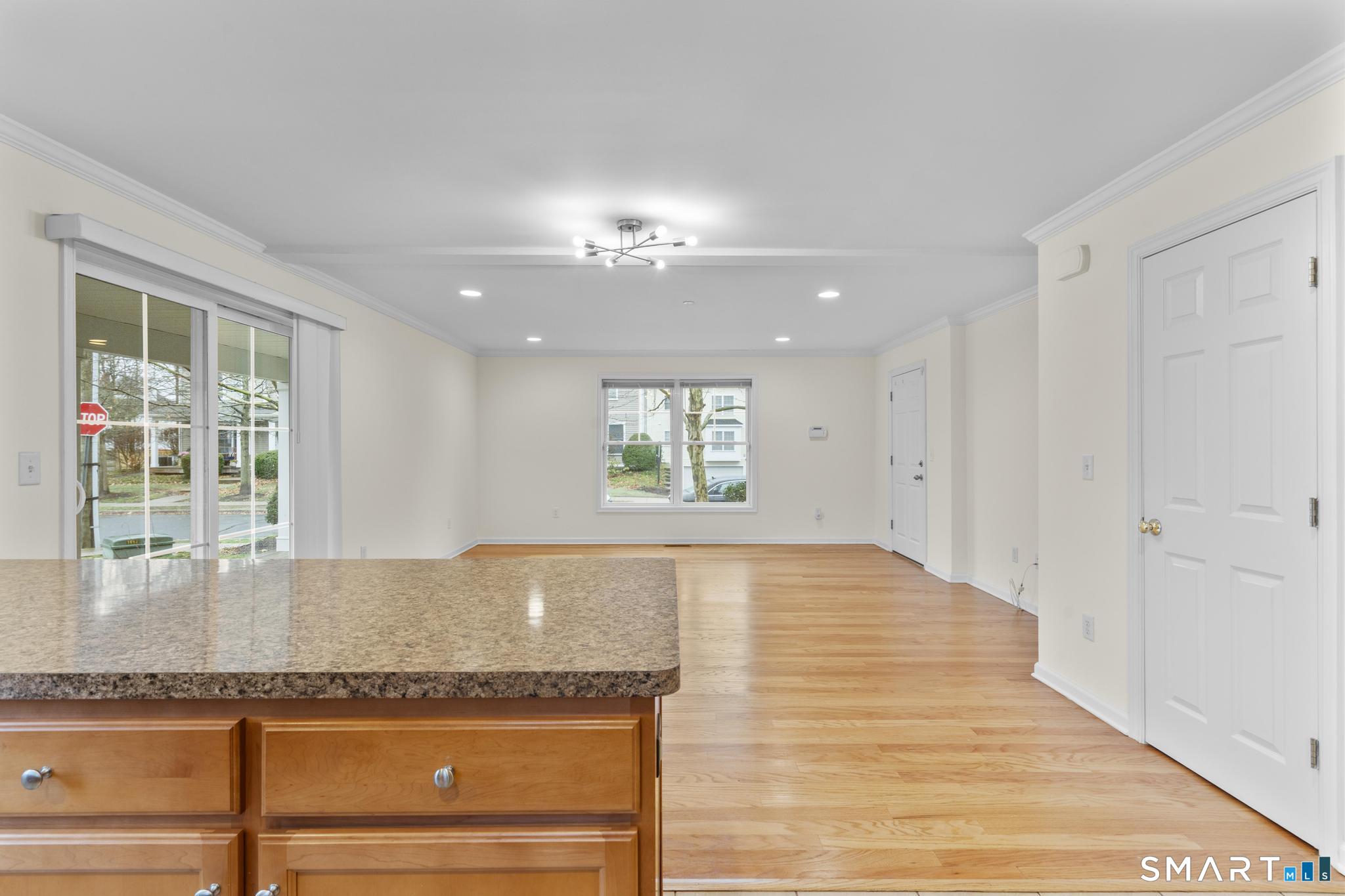 15 West Main Street I101