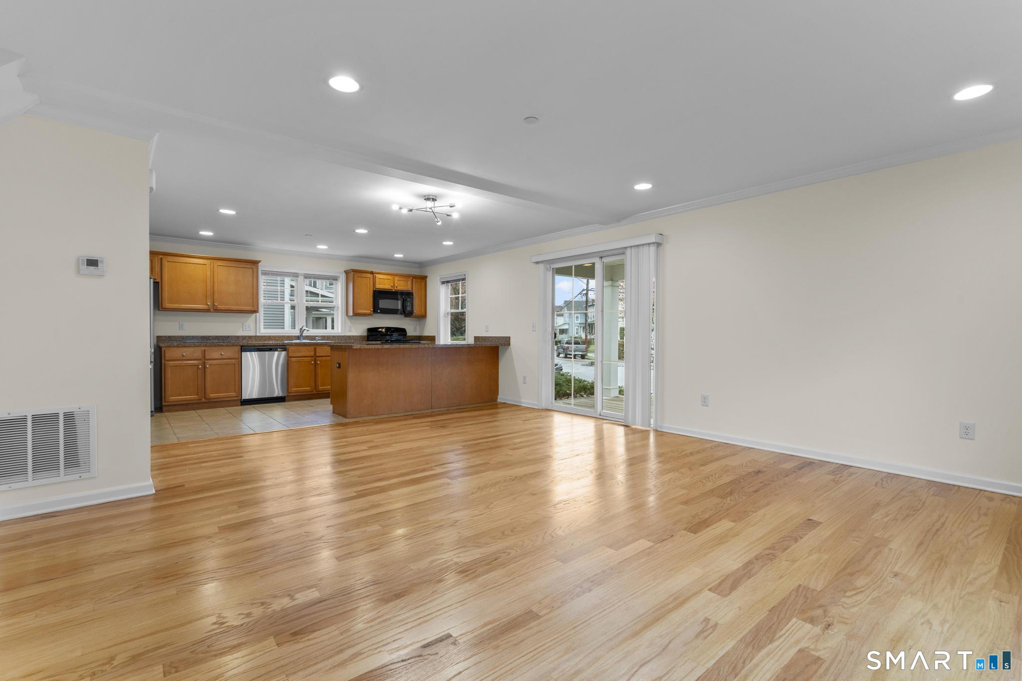 15 West Main Street I101