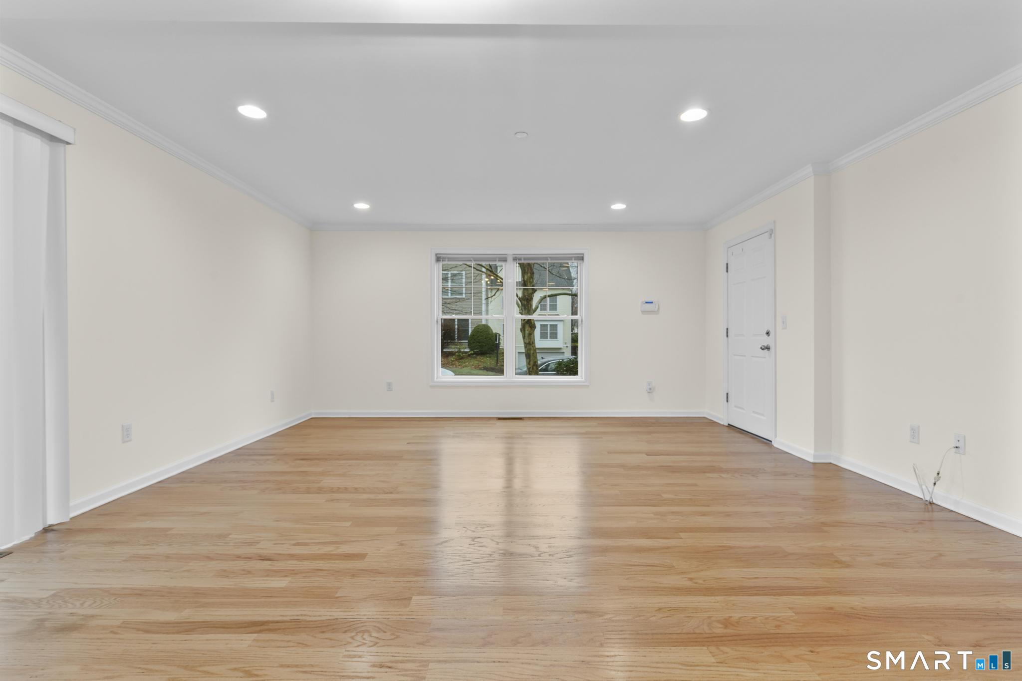 15 West Main Street I101