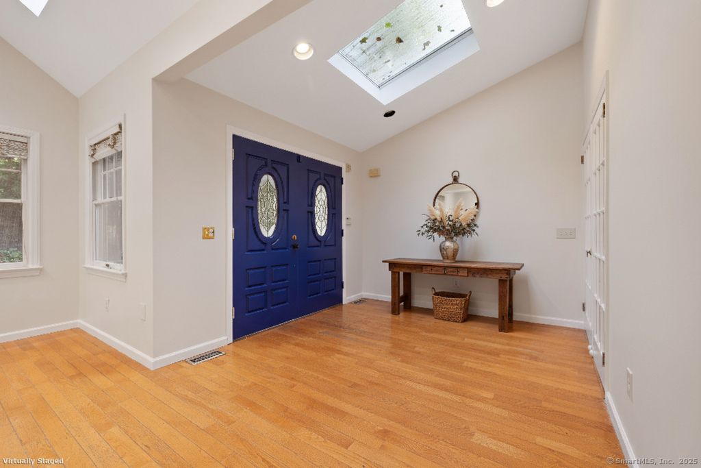 Photo of 1 Blue Mountain Ridge, Norwalk, CT 06851 (MLS # 24133329)