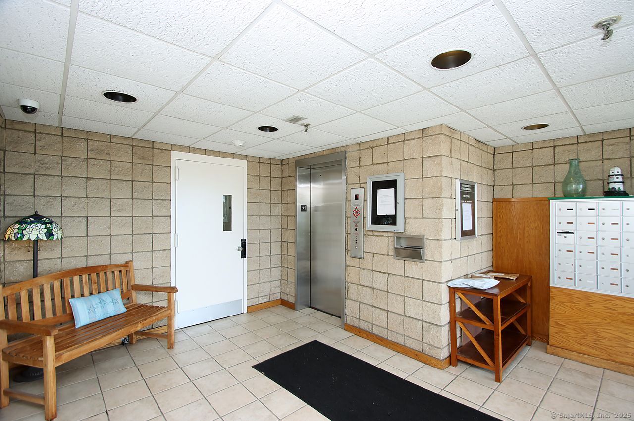 140 Captain Thomas Boulevard #307, West Haven, Connecticut image 4