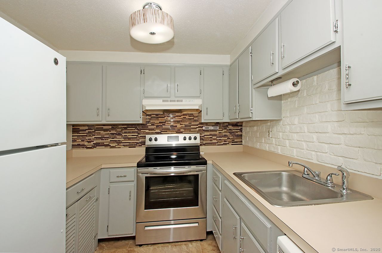 140 Captain Thomas Boulevard #307, West Haven, Connecticut image 14