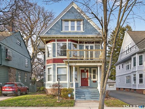 Photo of 339 Willow Street #1, New Haven, CT 06511 (MLS # 24163434)