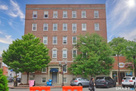 Tiny photo for 218 Bedford Street #3F, Stamford, CT 06901 (MLS # 24209971)