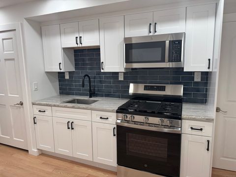 Tiny photo for 263 Hawley Avenue #3rd Floor, Bridgeport, CT 06606 (MLS # 24149703)