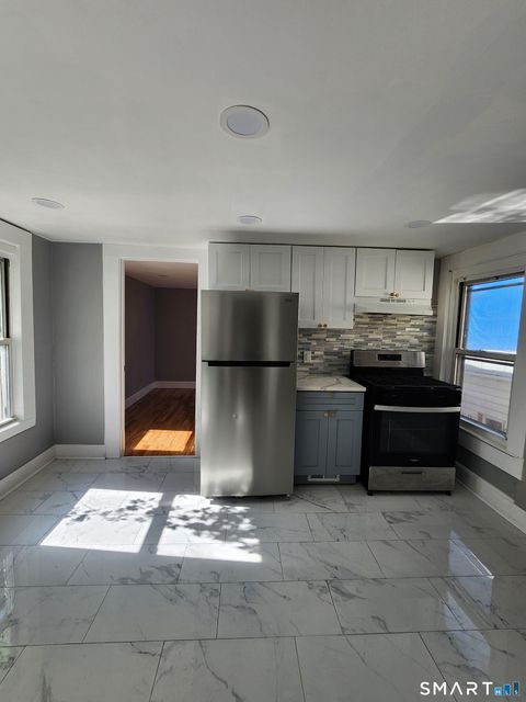 Multifamily For Rent - 87 Spring Street #2<br/> New Haven, CT 06519