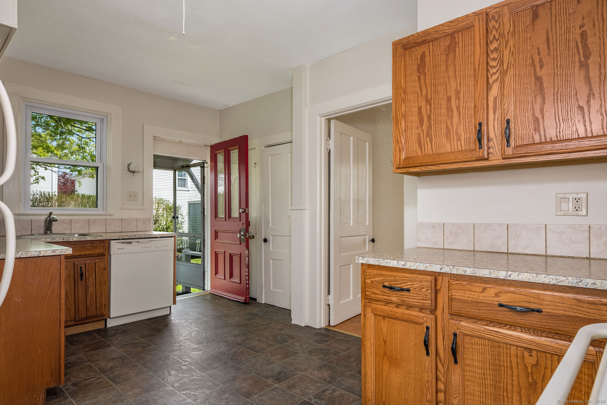 48 Trumbull Avenue, Stonington, Connecticut image 7