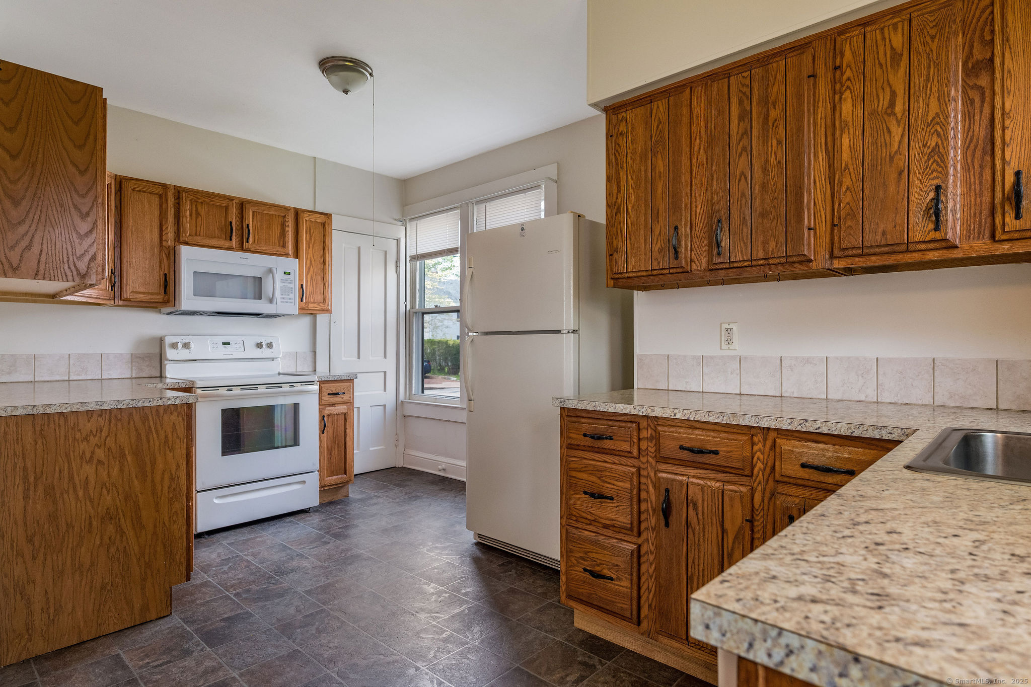 48 Trumbull Avenue, Stonington, Connecticut image 4