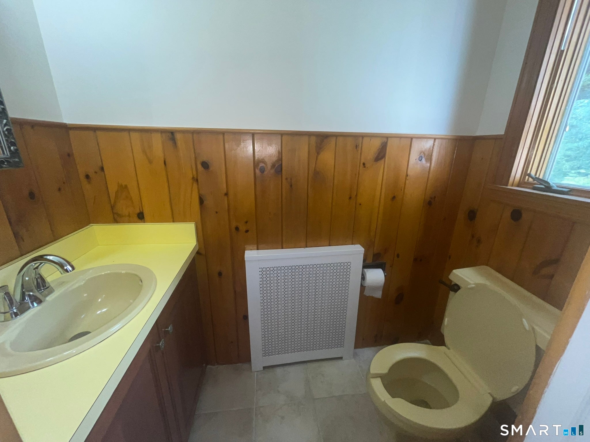 90 Knollwood Road