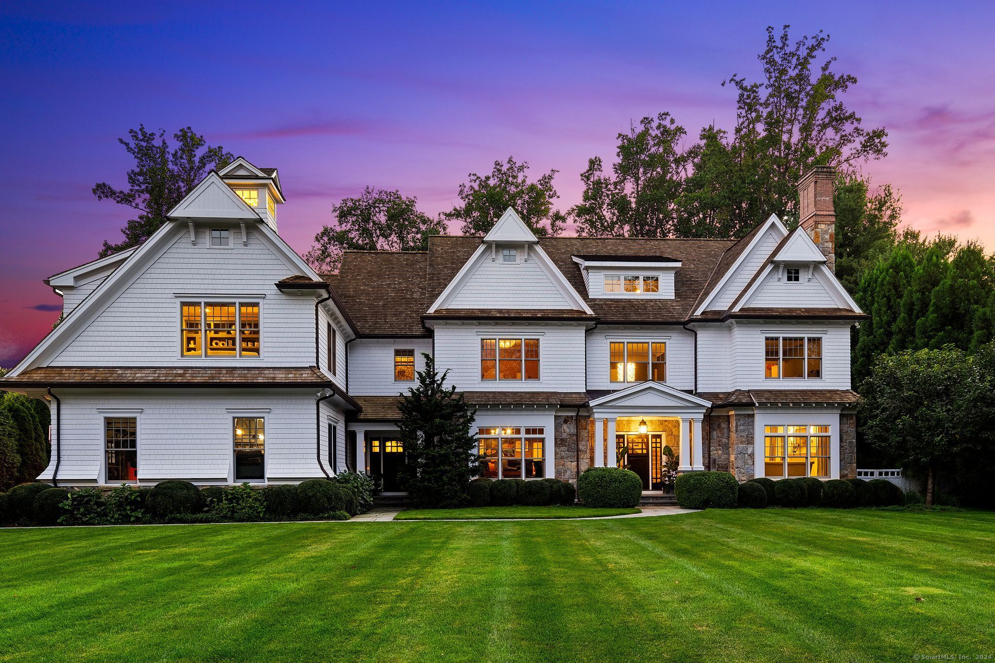 Property for Sale at 19 High Point Road, Westport, Connecticut - Bedrooms: 5 
Bathrooms: 8 
Rooms: 13  - $5,200,000