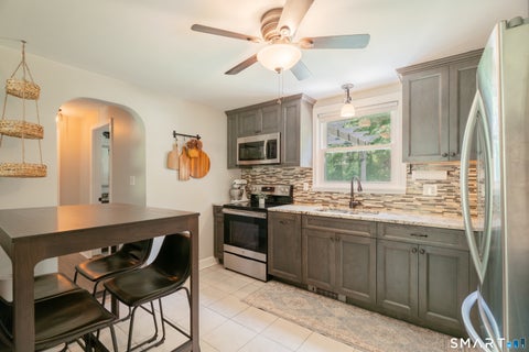 Tiny photo for 100 Jacobs Terrace, Middletown, CT 06457 (MLS # 24200402)