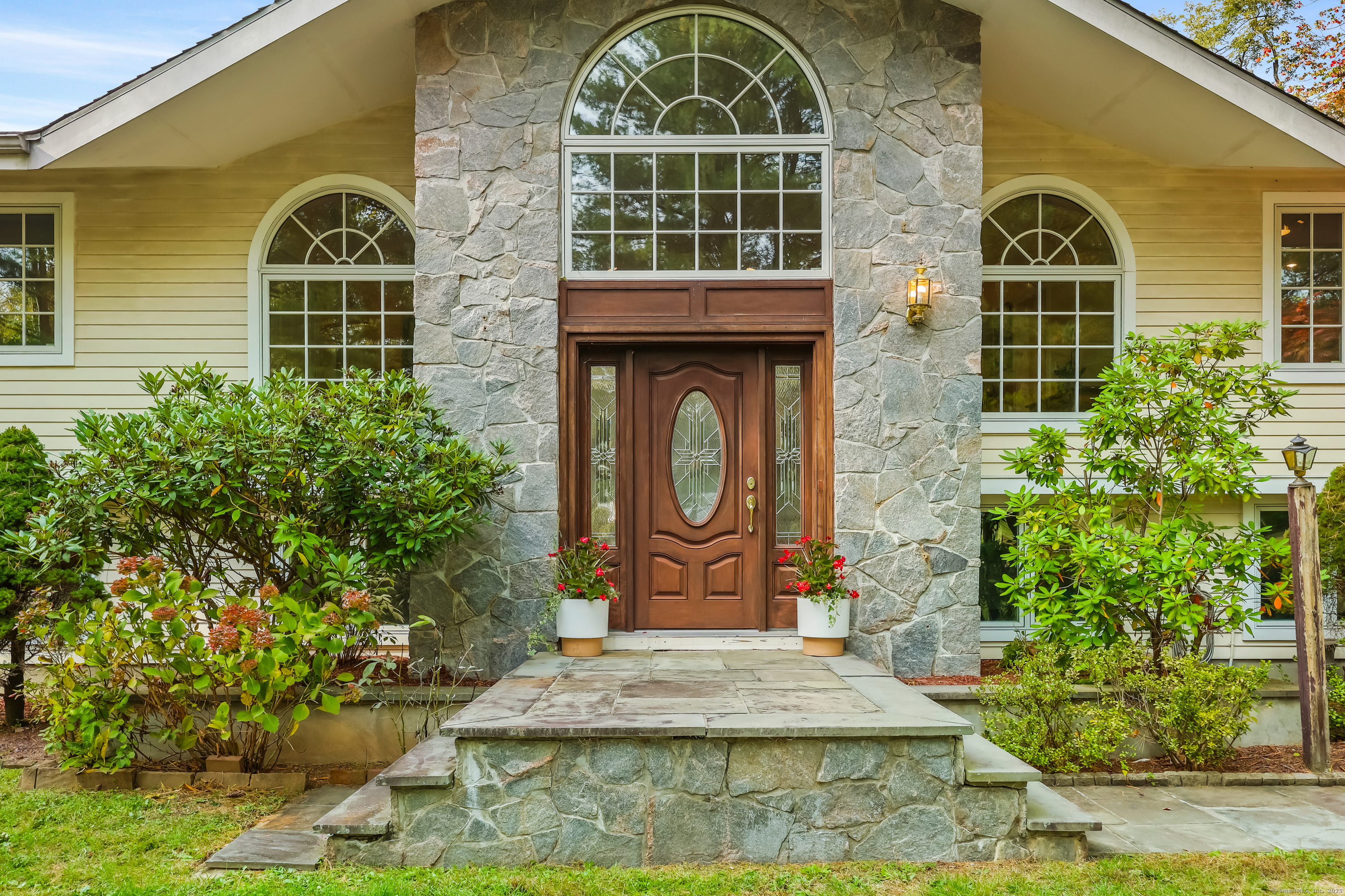 2190 Sturges Highway