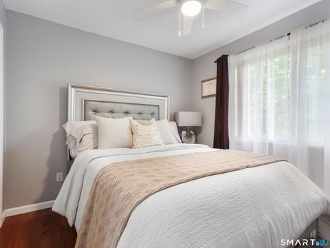 Tiny photo for 37 Kingswood Drive, New Haven, CT 06513 (MLS # 24174153)