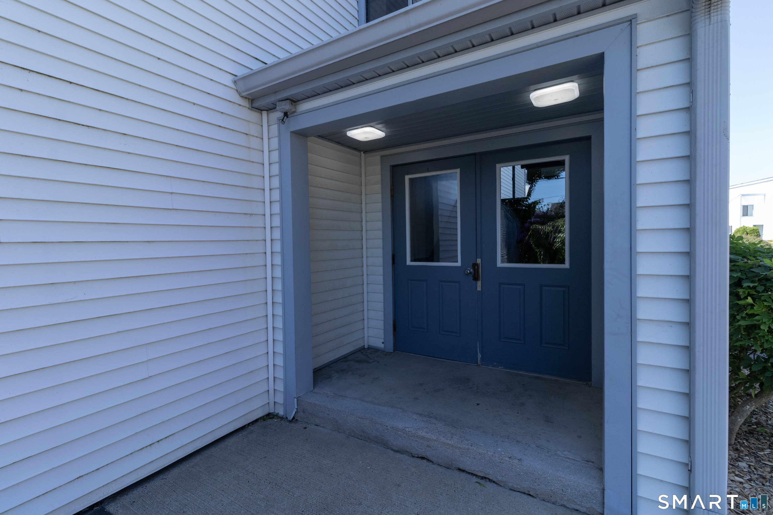 18 Hamre Lane A