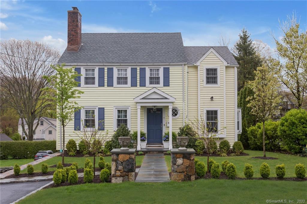 Photo 1 of 51 Hoyt Street, New Canaan, Connecticut, $895,000, Web #: 170292243