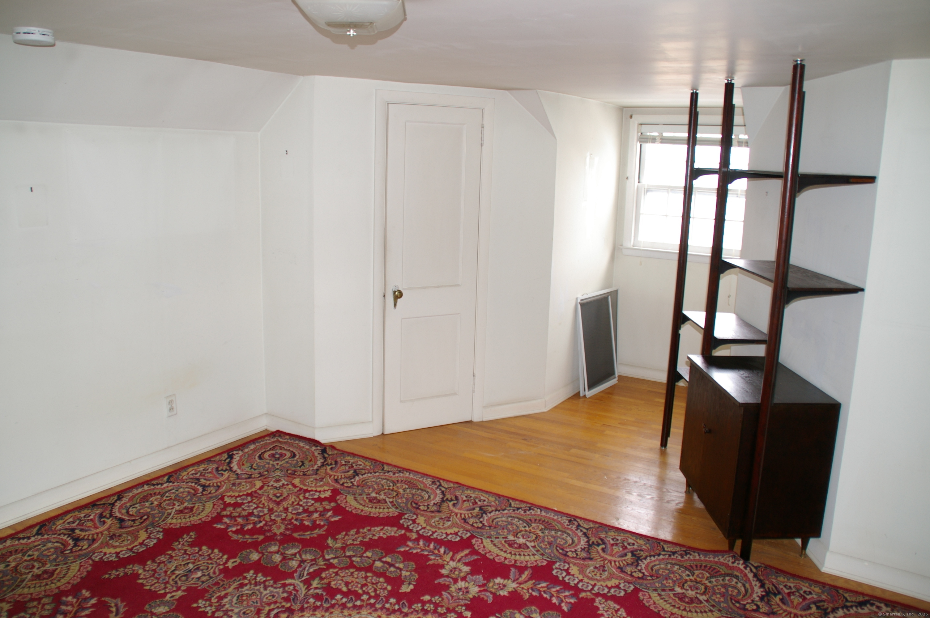 Hartford, Connecticut 06106, United States, 5 Bedrooms Bedrooms, ,2 BathroomsBathrooms,Residential,Pending,78244