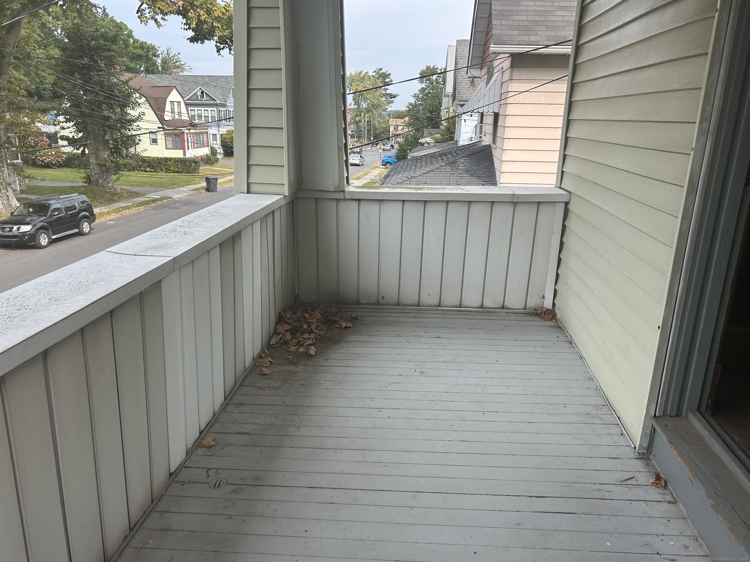 Hartford, Connecticut 06106, United States, 5 Bedrooms Bedrooms, ,2 BathroomsBathrooms,Residential,Pending,78244