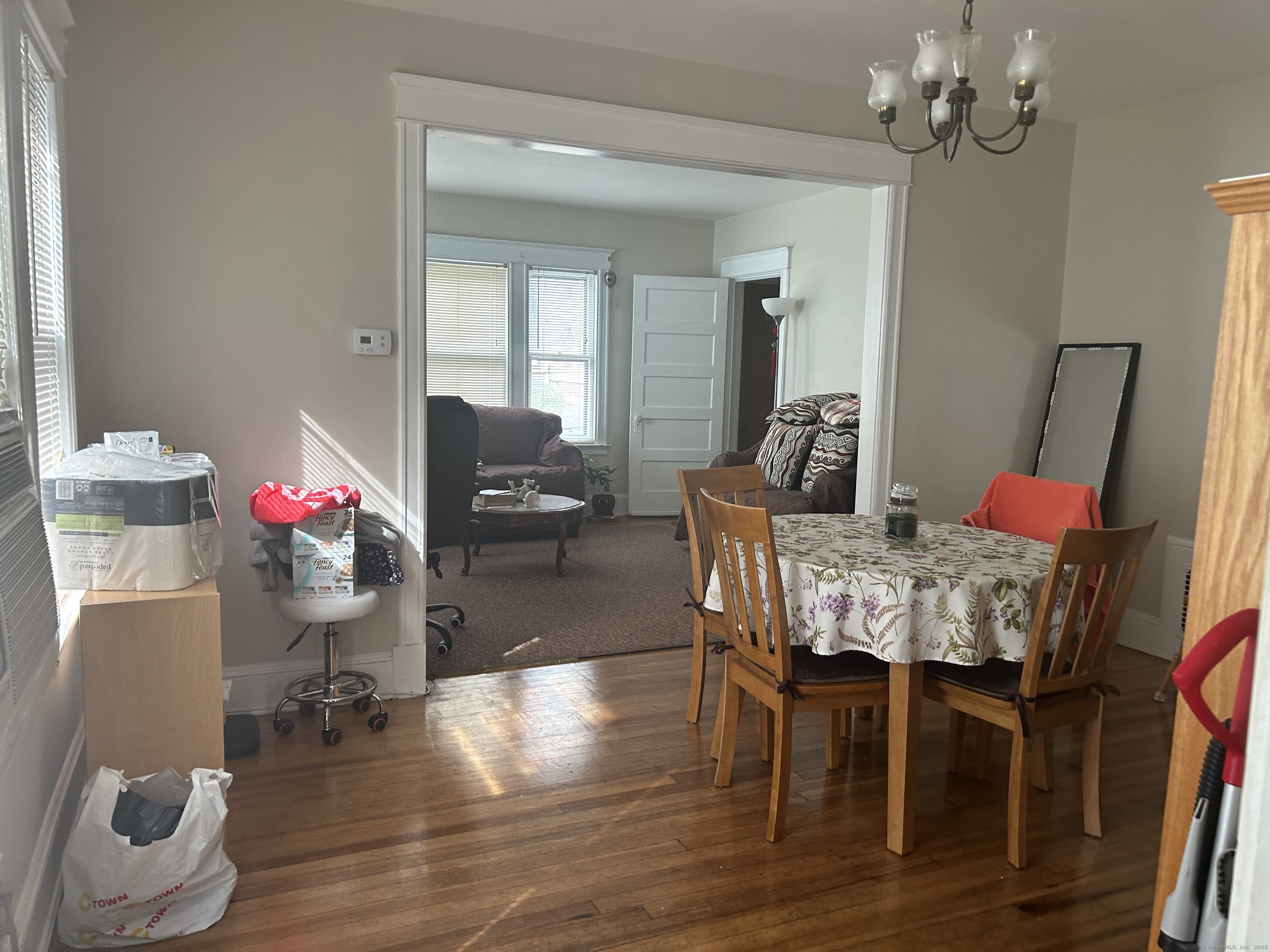 Hartford, Connecticut 06106, United States, 5 Bedrooms Bedrooms, ,2 BathroomsBathrooms,Residential,Pending,78244