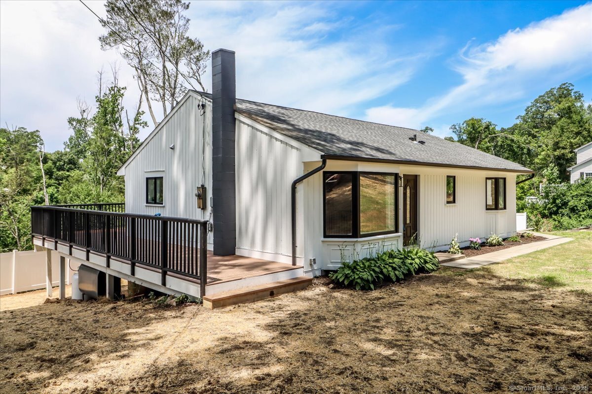 12 Deer Run Road