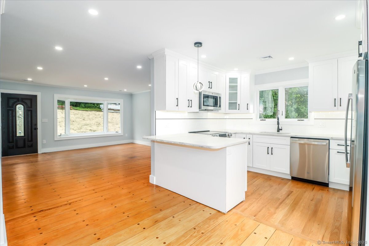 12 Deer Run Road