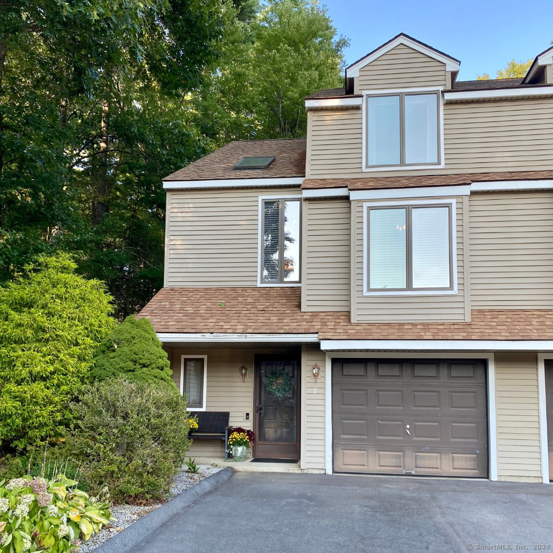 View Thompson, CT 06255 townhome